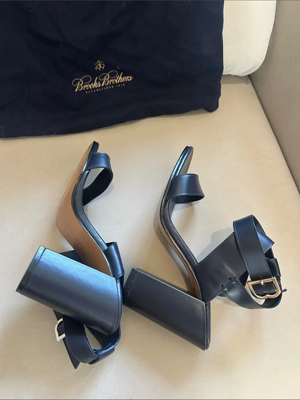 Brooks Brothers Black Leather Block Heel Sandals with Ankle Strap w dust bag